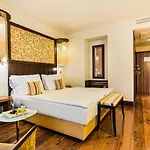 Savannah Ξενοδοχείο 4*