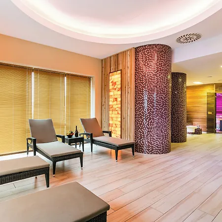 Hotel Savannah 4*