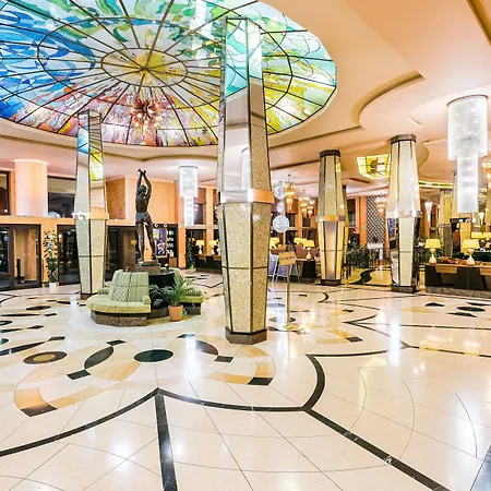 Savannah Hotel 4*