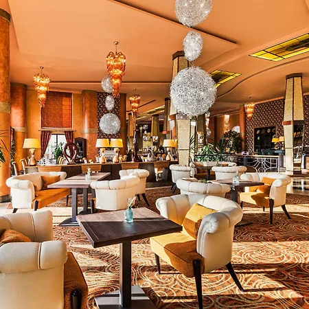 Savannah 4* Znojmo