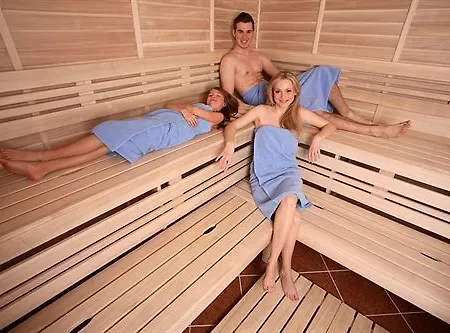 Hotel Savannah Chvalovice (South Moravian)