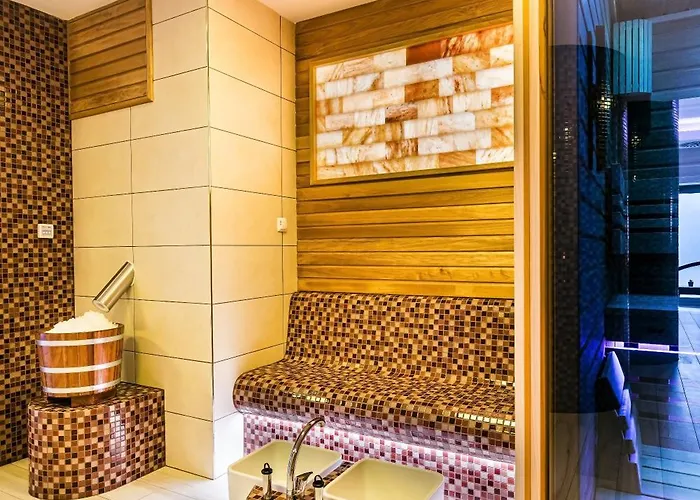 Savannah Hotel 4*